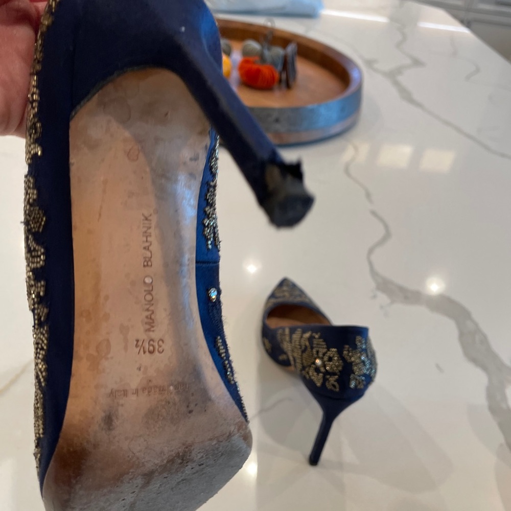 Blue Manolo - Picture 3 of 12